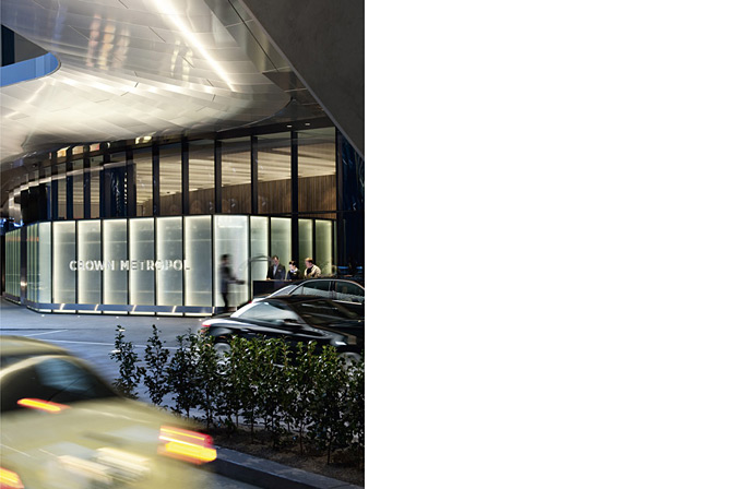 дизайн вивіски Crown Metropol дизайн вивіски готелю Crown Metropol