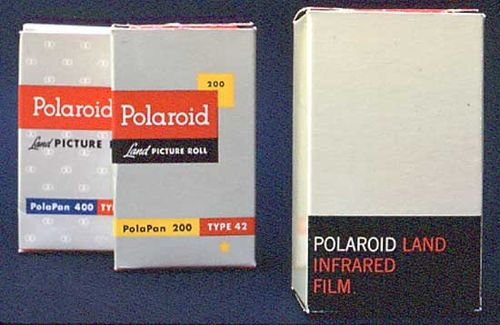 старий лого Polaroid проти нового